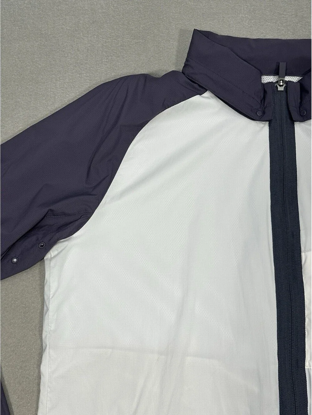 Nike Shield Men’s Windbreaker Jacket L Navy White Full Zip Hooded Lightweight
